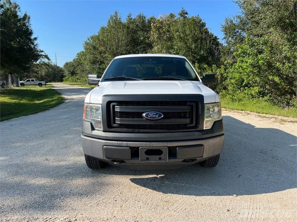 Ford F-150 皮卡.傳統半斗卡車/側卸板
