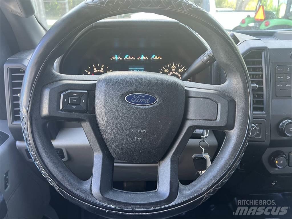 Ford F-150 皮卡.傳統半斗卡車/側卸板