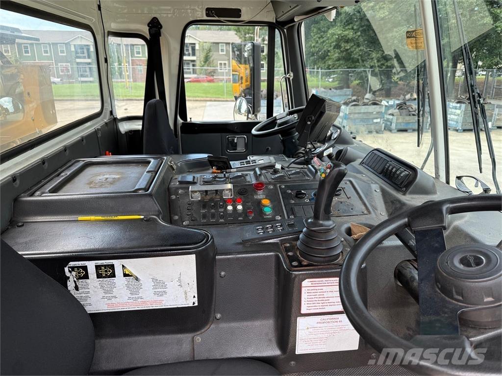  AUT XPEDITOR 其他貨車