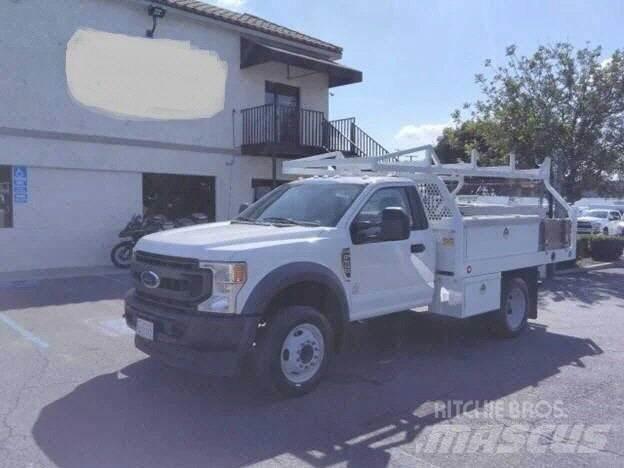Ford F550 CONTRACTOR 貨箱式卡車