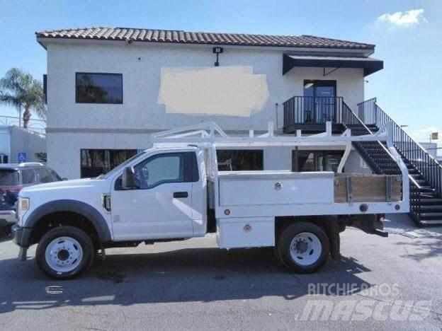 Ford F550 CONTRACTOR 貨箱式卡車