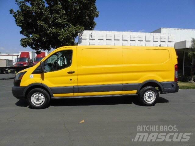 Ford TRANSIT 250 CAR 貨箱式卡車