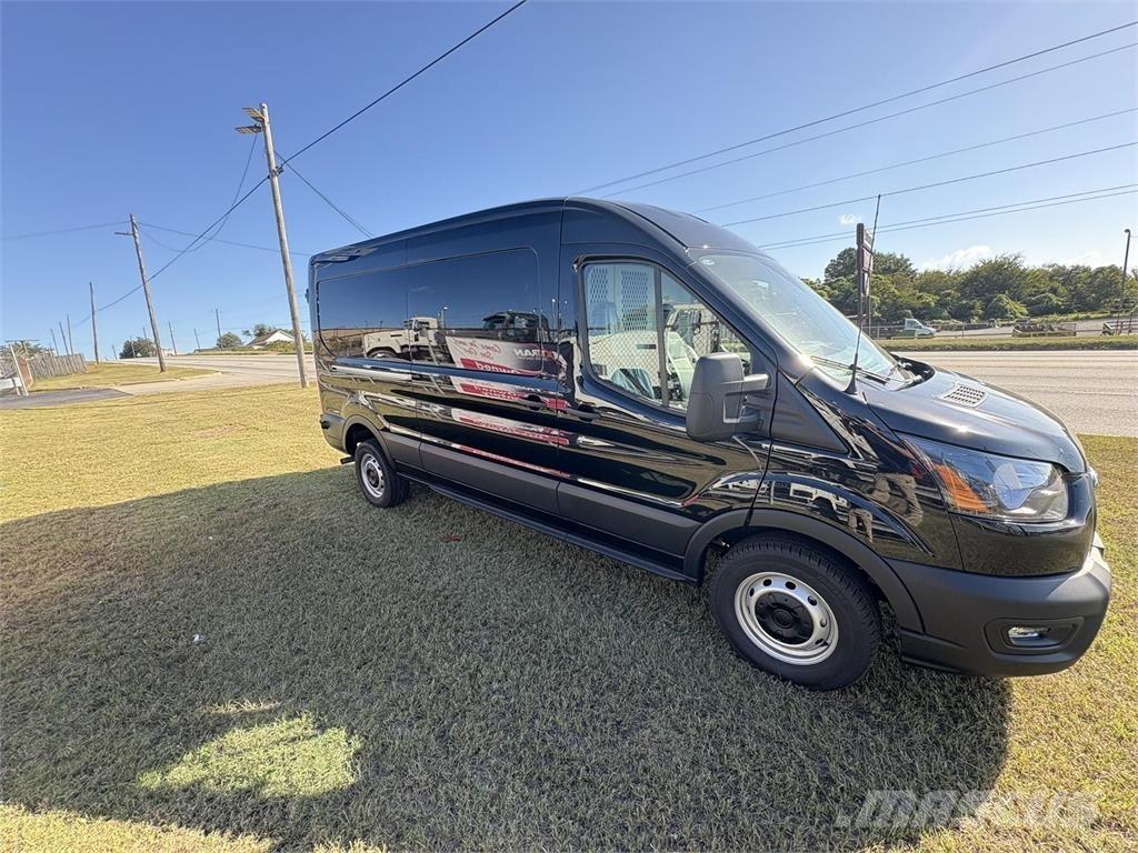 FRD 250 TRANS 貨箱式卡車