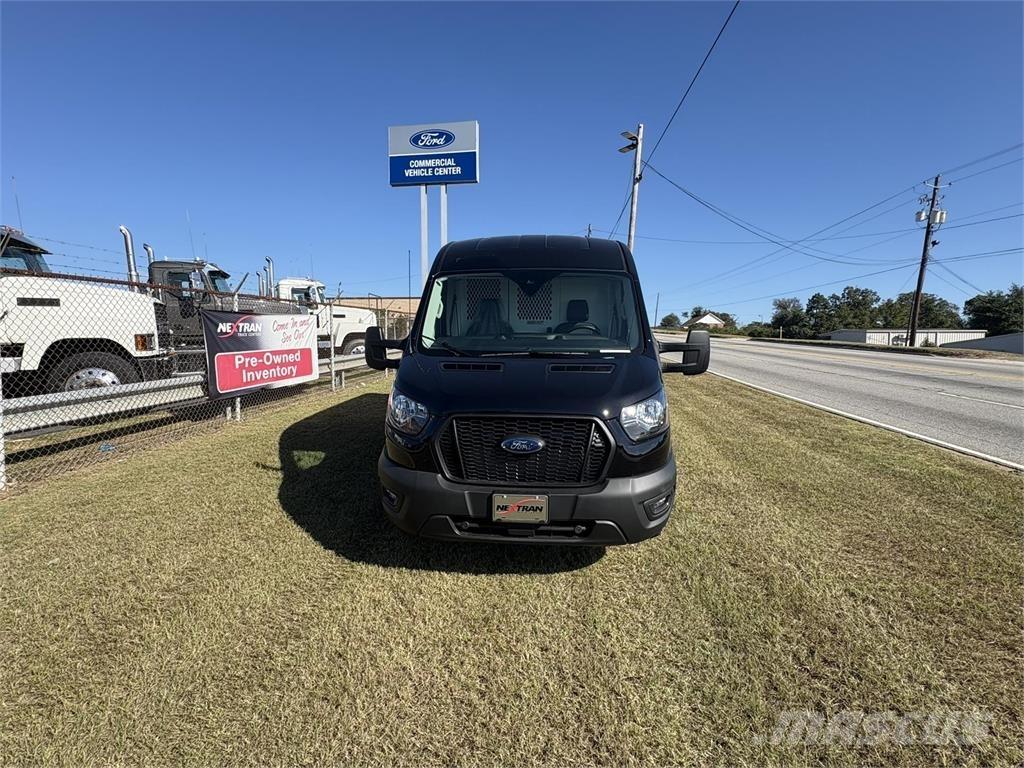 FRD 250 TRANS 貨箱式卡車