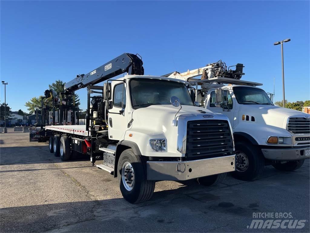 Freightliner 114SD 其他貨車