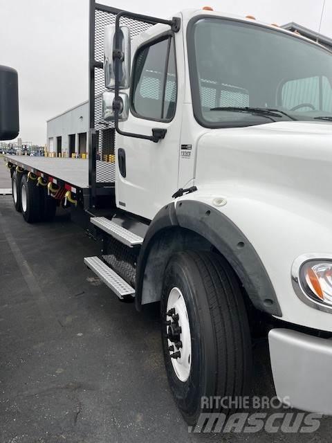 Freightliner M2 商用底盤車
