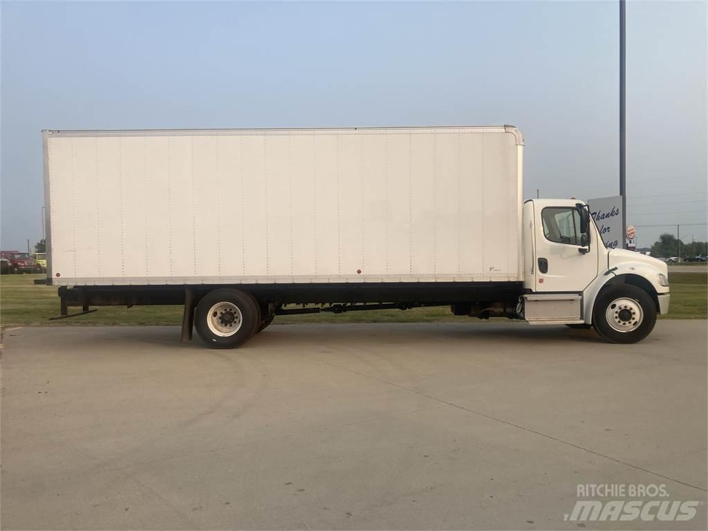 Freightliner M2 106 商用底盤車