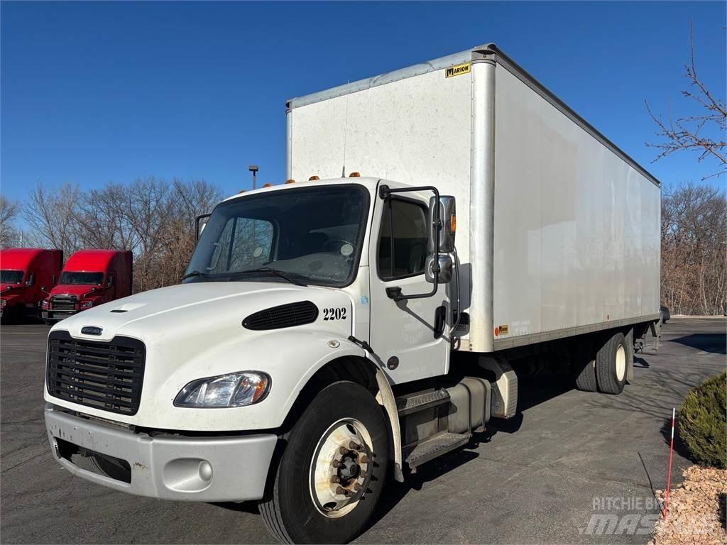 Freightliner M2 106 貨箱式卡車