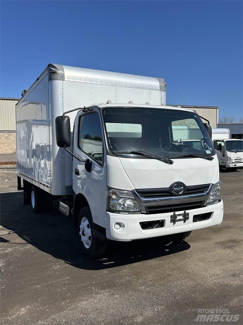 Hino 155 貨箱式卡車