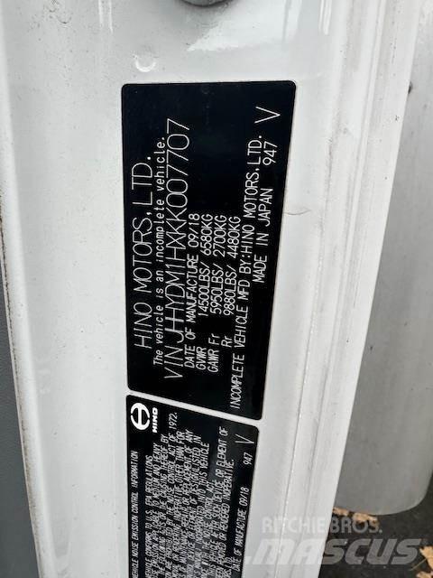 Hino 155 貨箱式卡車