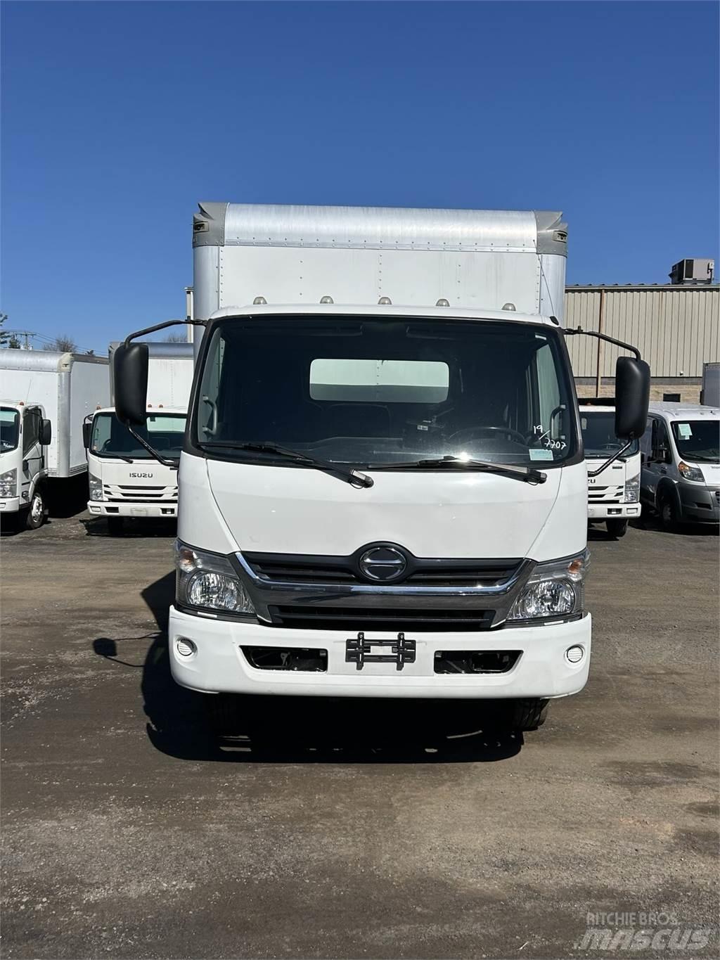 Hino 155 貨箱式卡車