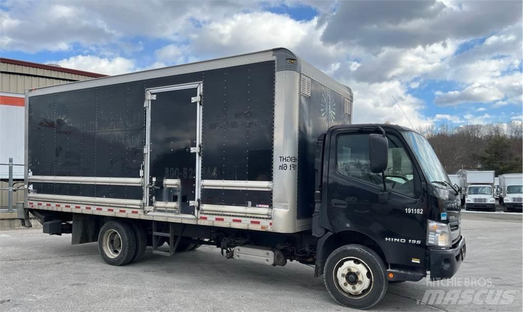 Hino 195 貨箱式卡車