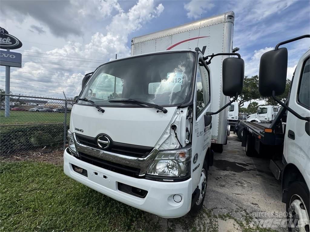 Hino 195 貨箱式卡車
