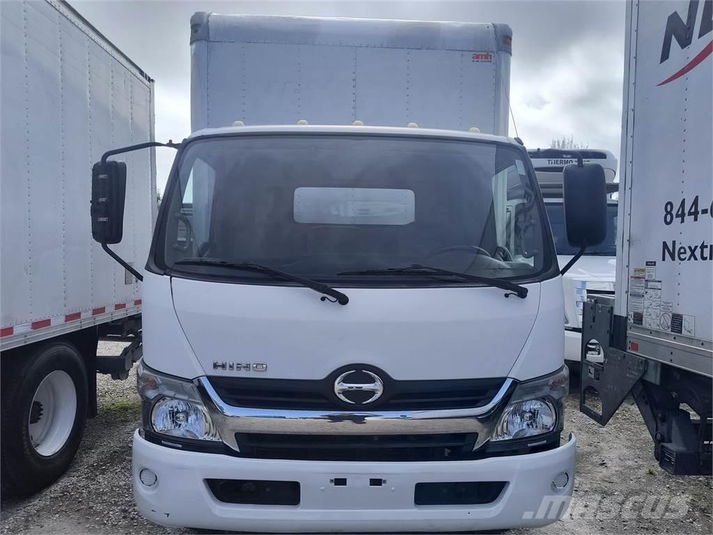 Hino 195 貨箱式卡車