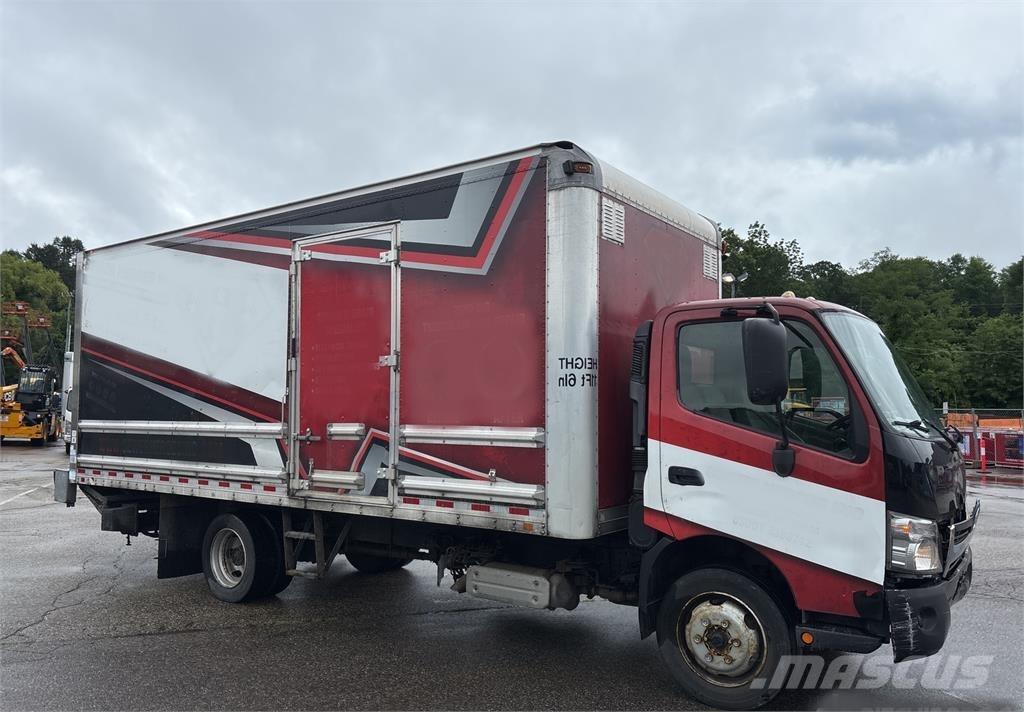 Hino 195 貨箱式卡車