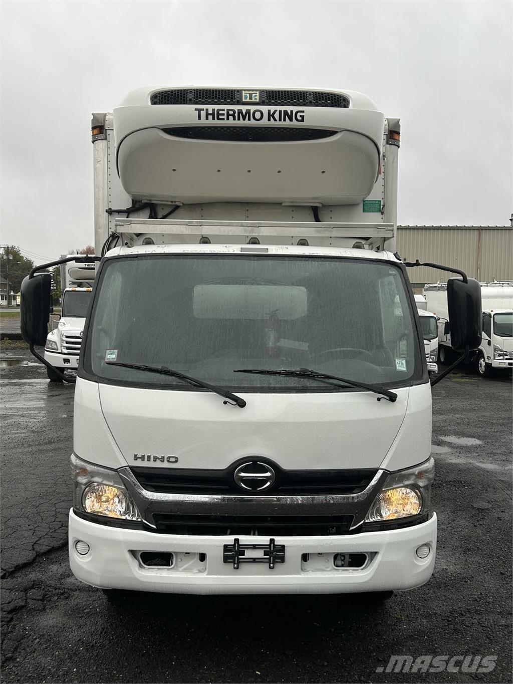 Hino 195 貨箱式卡車