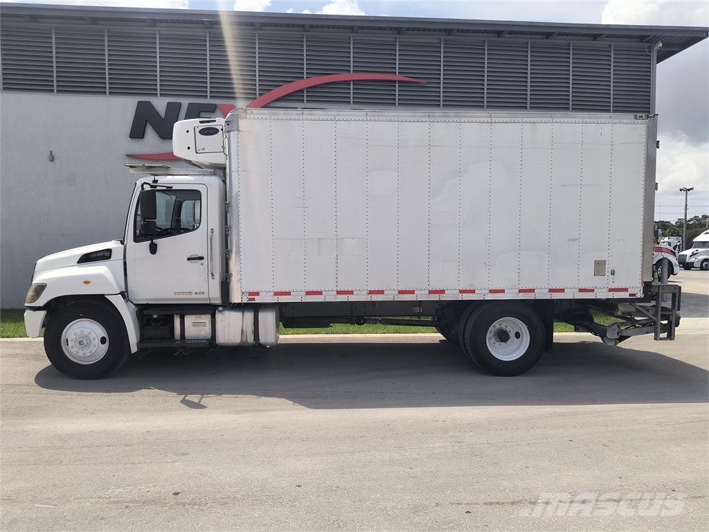 Hino 268 貨箱式卡車