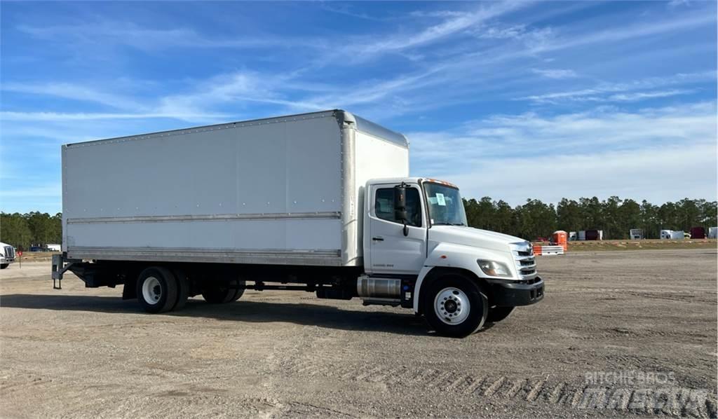 Hino 268A 貨箱式卡車