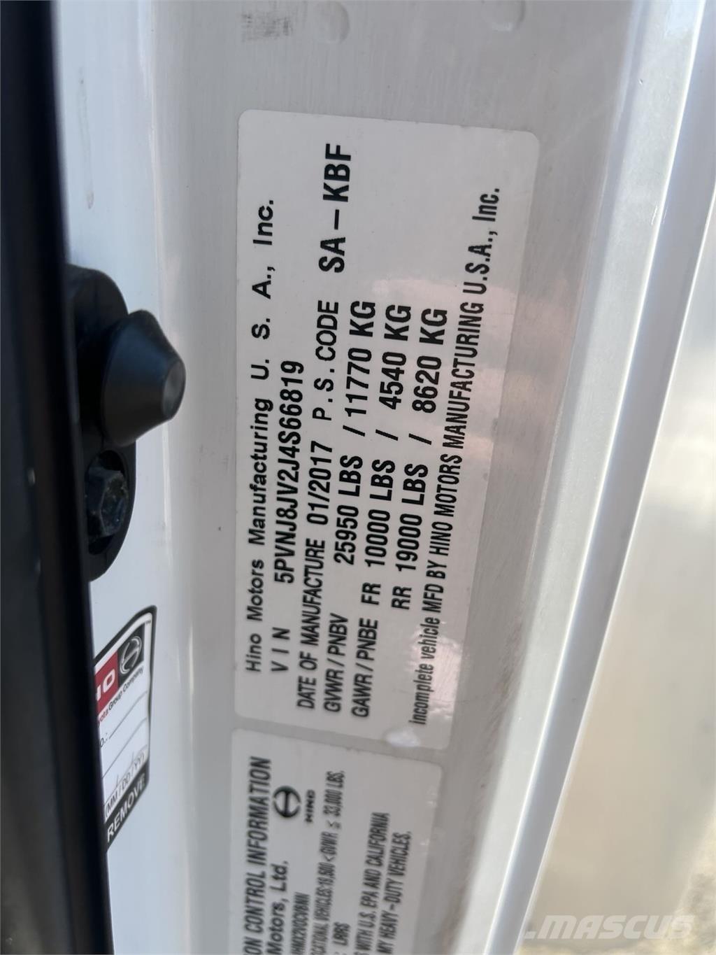 Hino 268A 貨箱式卡車