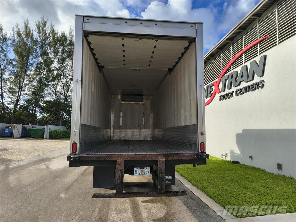 Hino 268A 貨箱式卡車