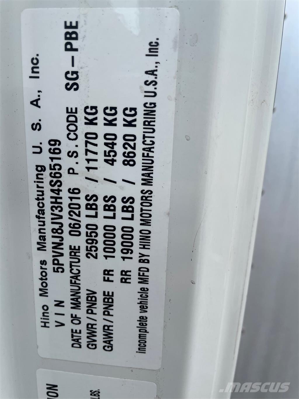 Hino 268A 貨箱式卡車