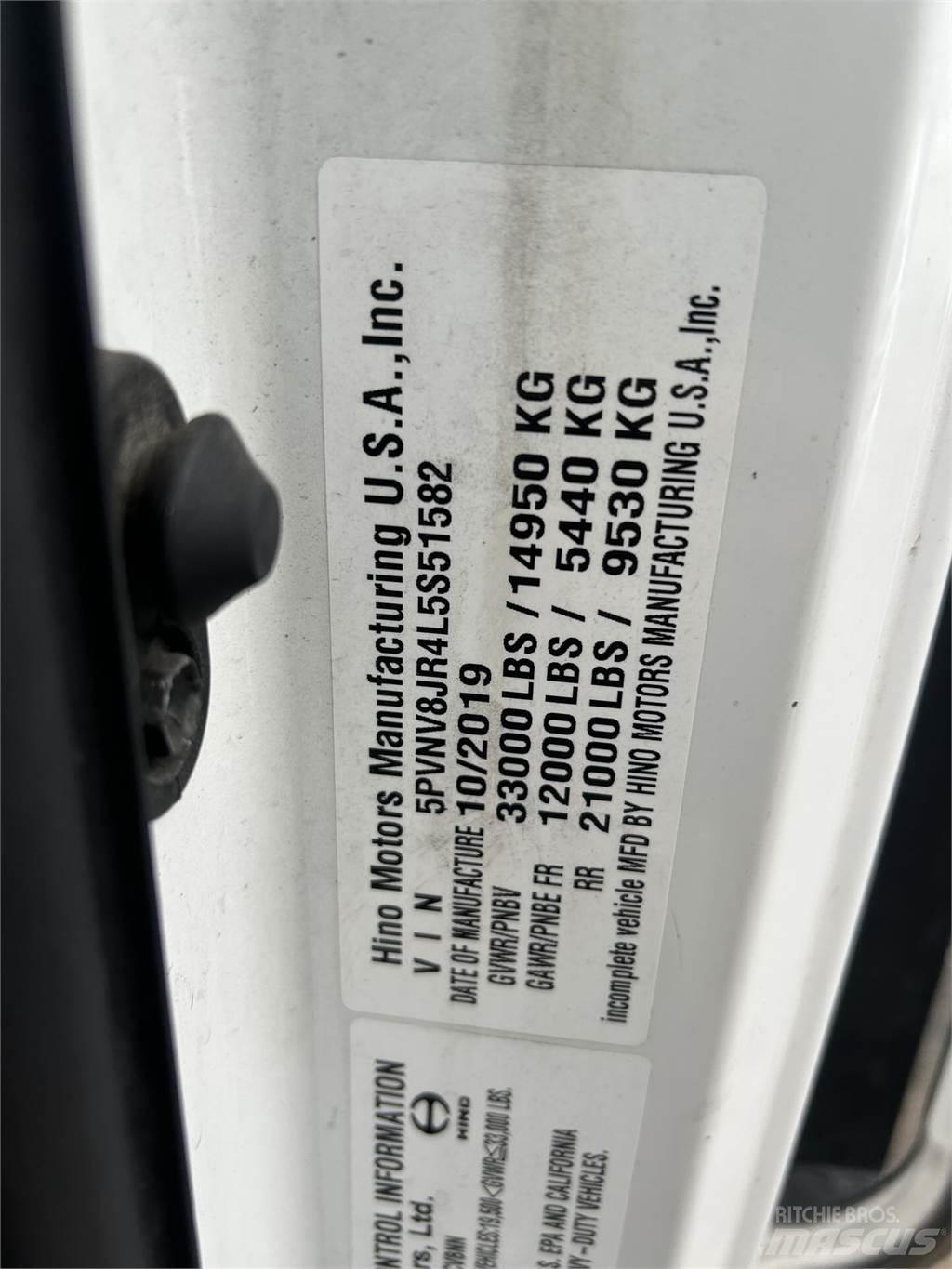 Hino 338 其他貨車