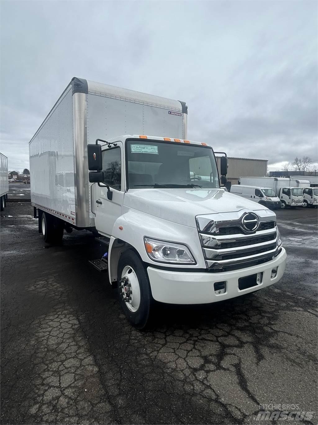 Hino L6 貨箱式卡車