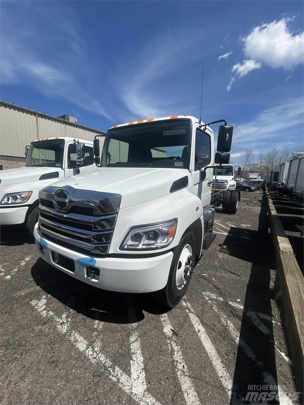 Hino L6 商用底盤車