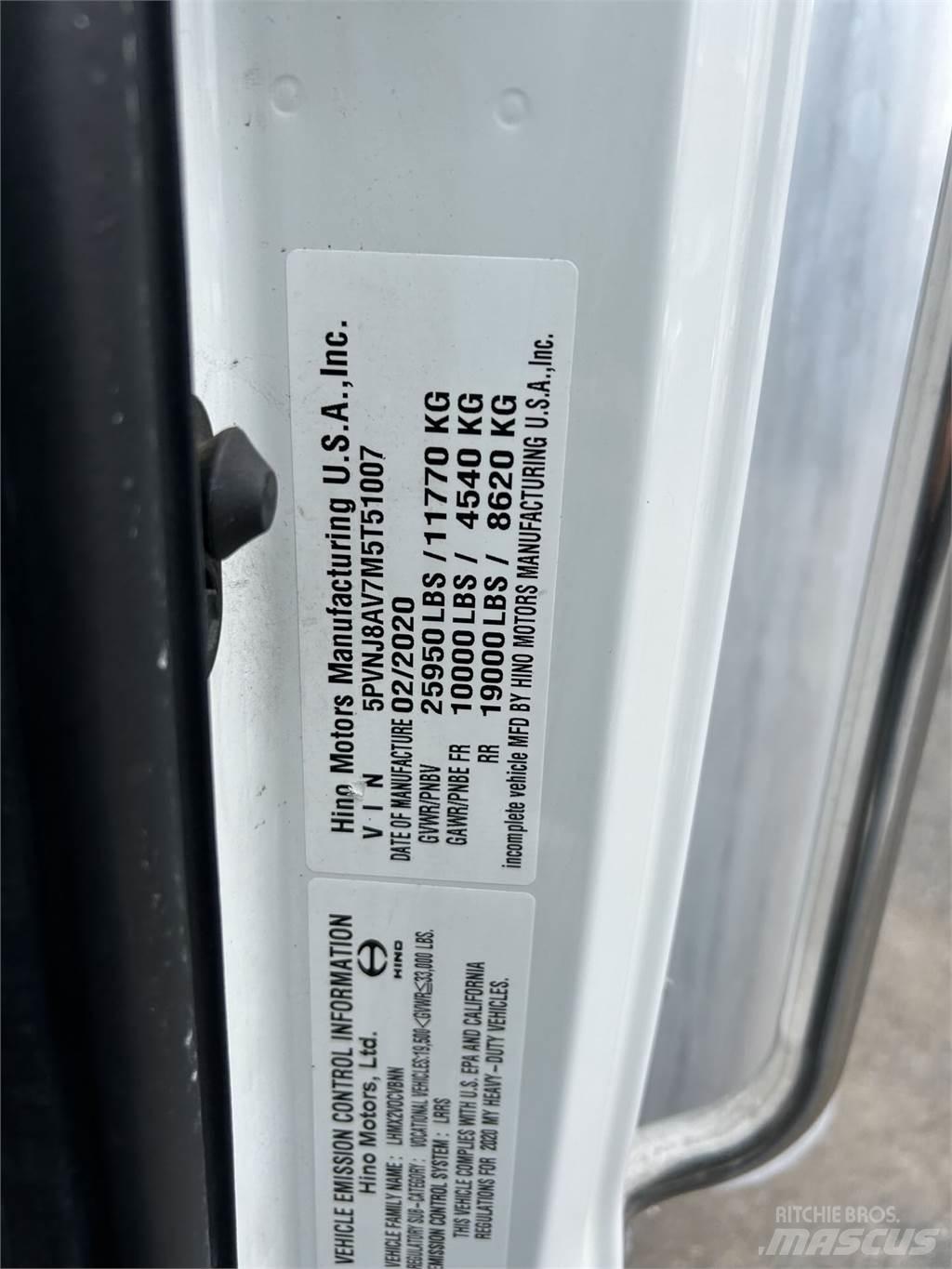 Hino L6 貨箱式卡車