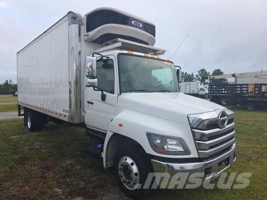 Hino L6 貨箱式卡車