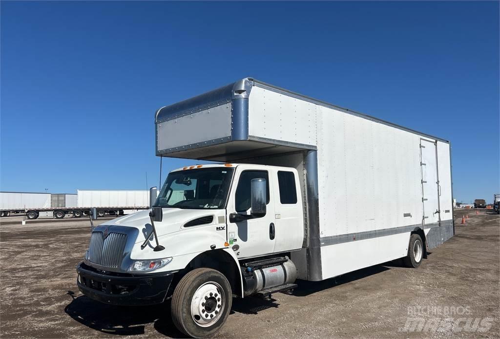 International 4300 貨箱式卡車