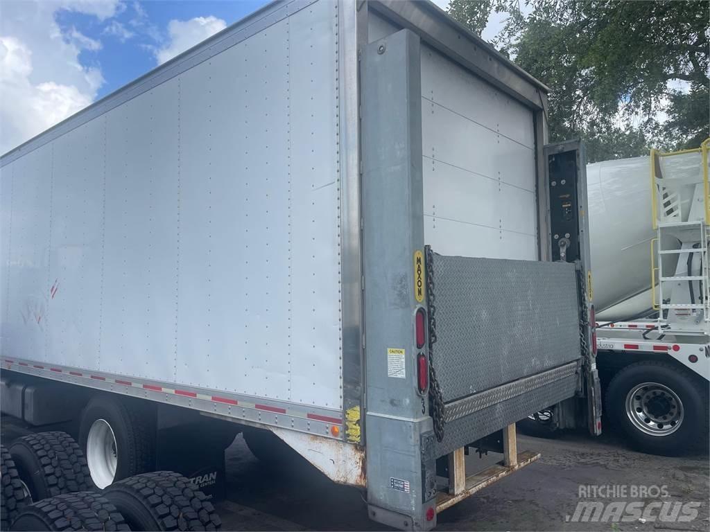 Isuzu FTR 貨箱式卡車