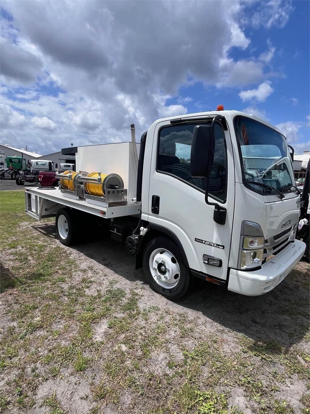 Isuzu NPR-1F104 商用底盤車