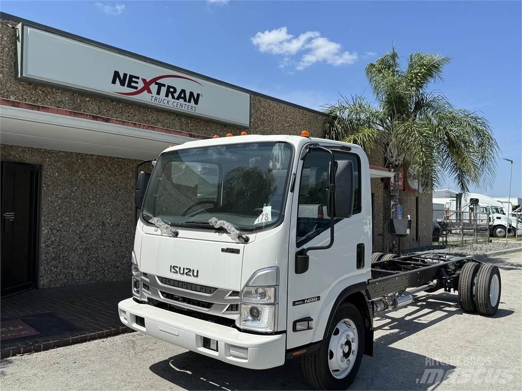 Isuzu NPR-1F404 貨箱式卡車