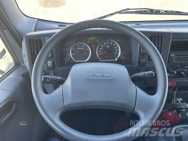 Isuzu NPR XD 貨箱式卡車