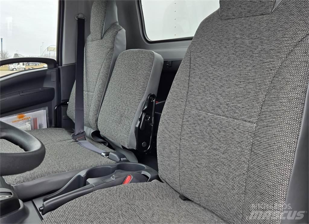 Isuzu NPRHD 貨箱式卡車