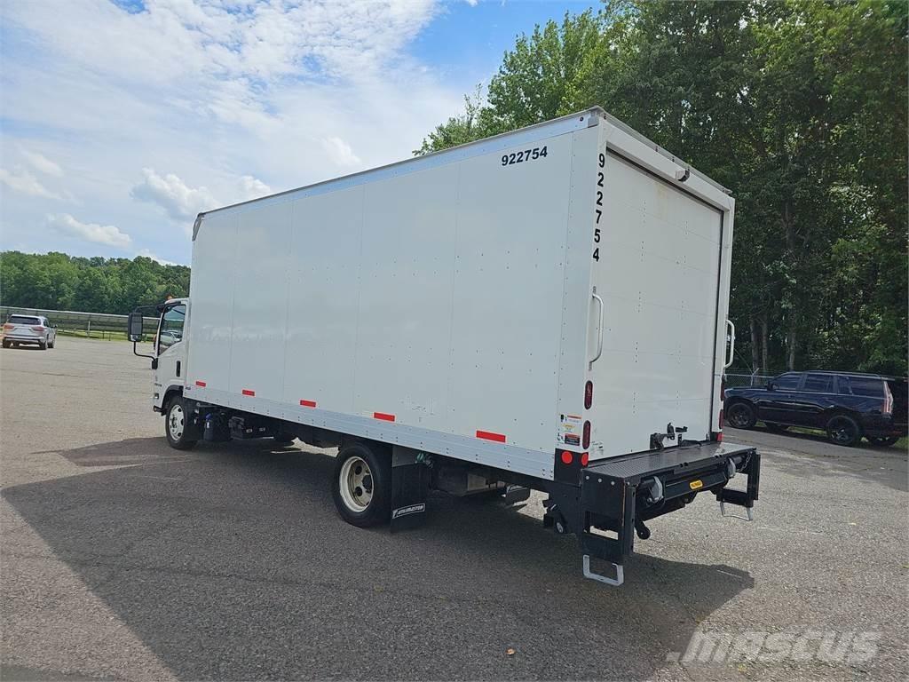 Isuzu NRR 貨箱式卡車