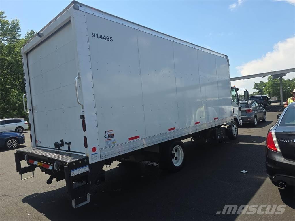 Isuzu NRR 貨箱式卡車