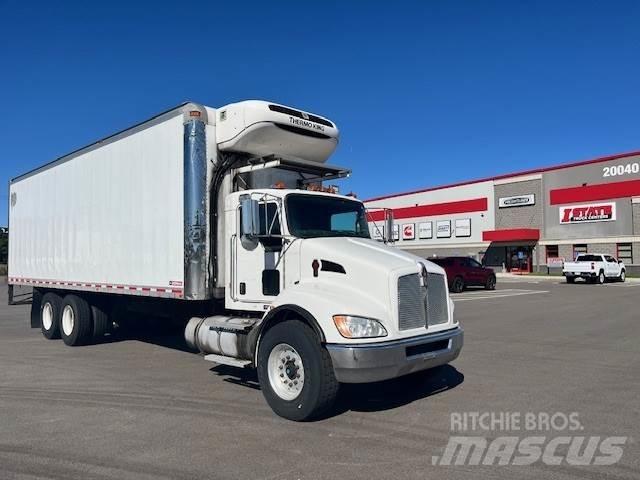 Kenworth T370 貨箱式卡車