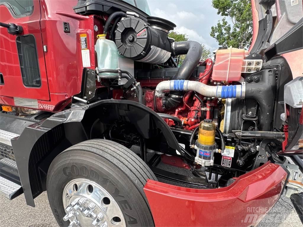 Mack AN64T 曳引機組件