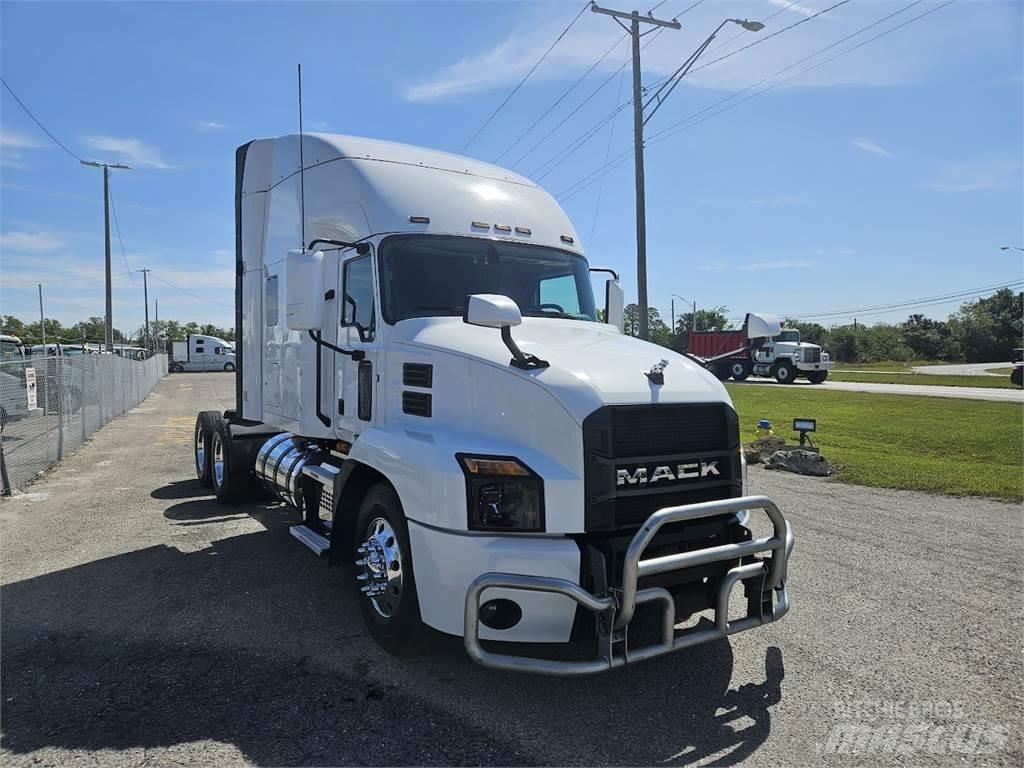 Mack AN64T 曳引機組件
