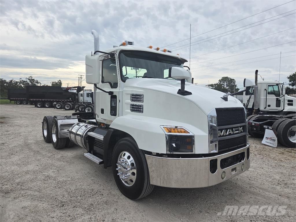 Mack AN64T 曳引機組件