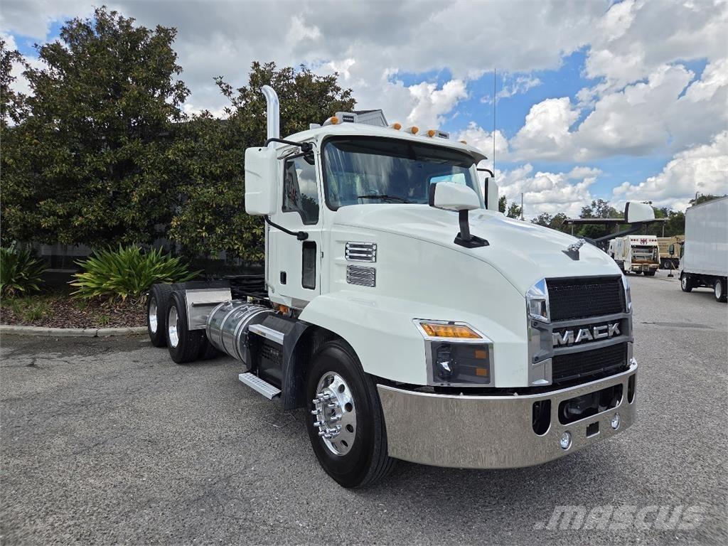 Mack AN64T 曳引機組件