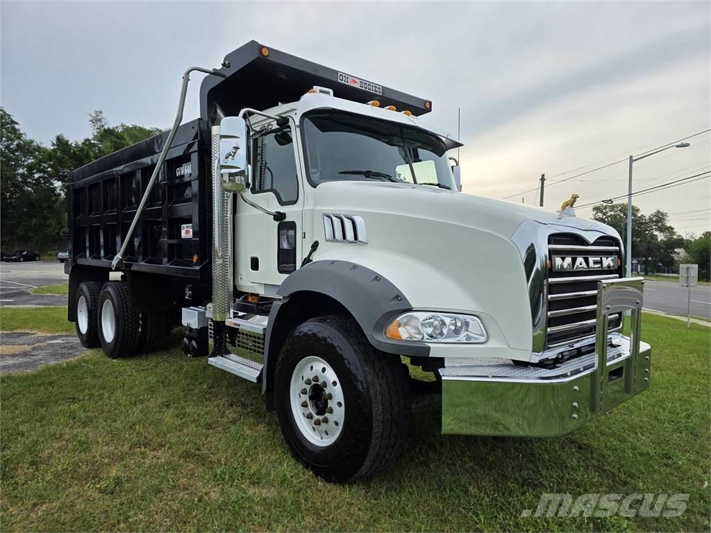 Mack GR64B 傾卸式卡車