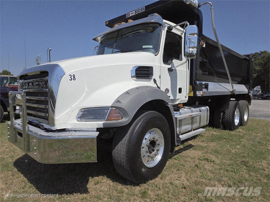 Mack GR64B 傾卸式卡車