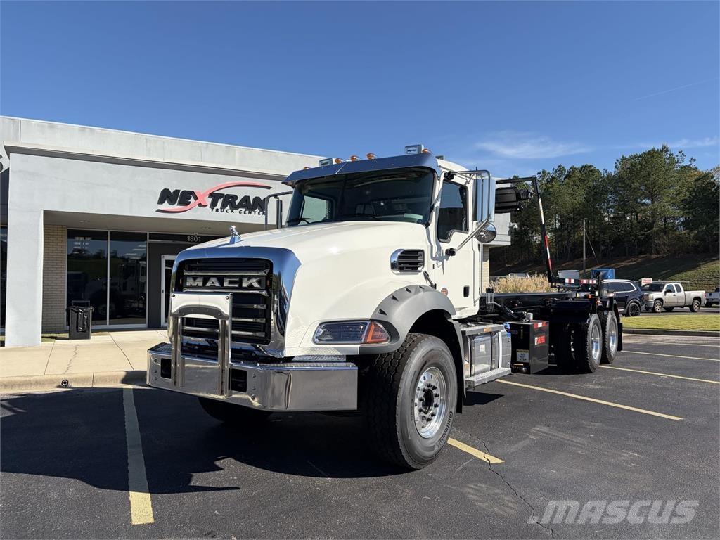 Mack GR64B 其他貨車