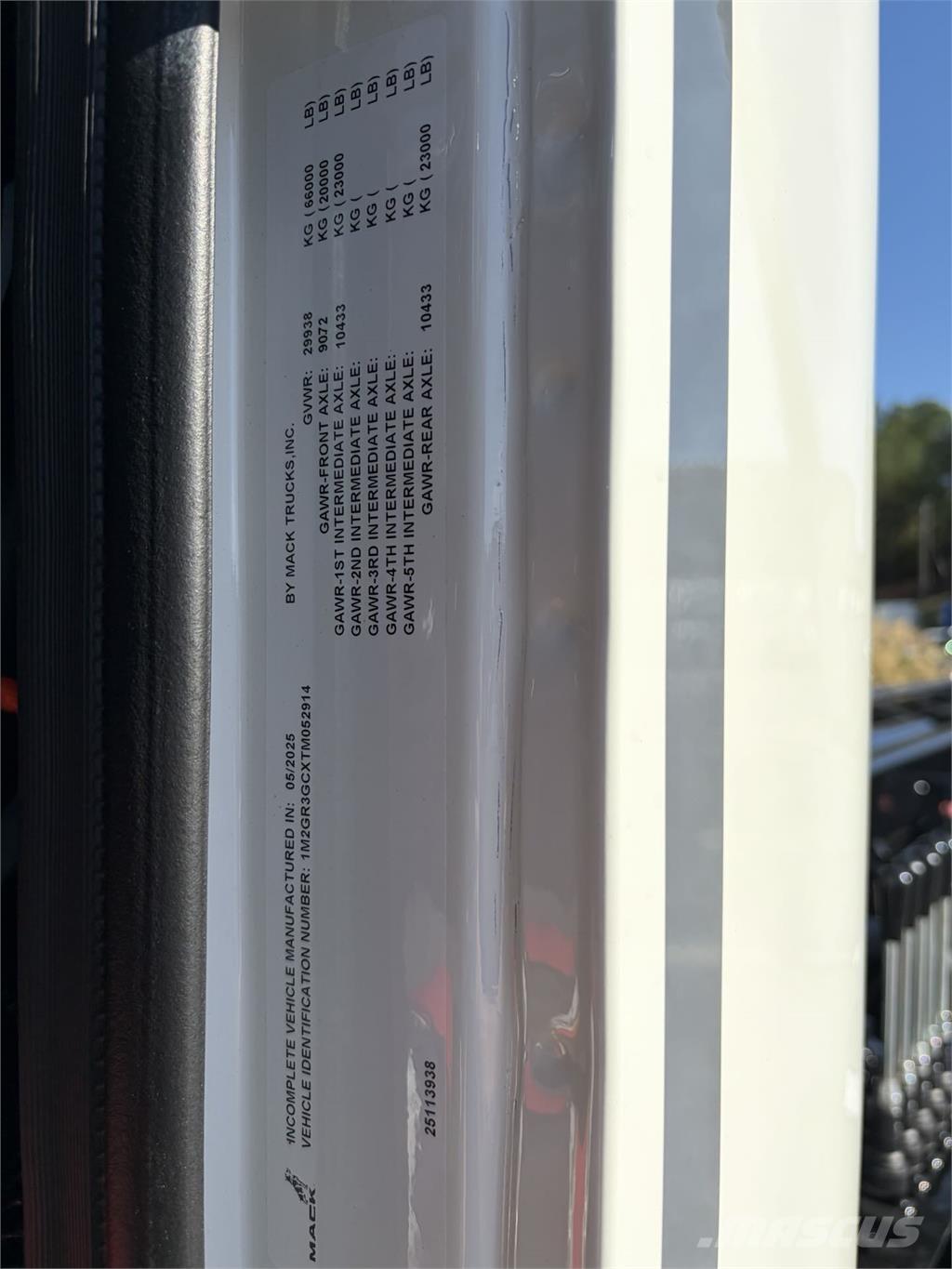 Mack GR64B 其他貨車