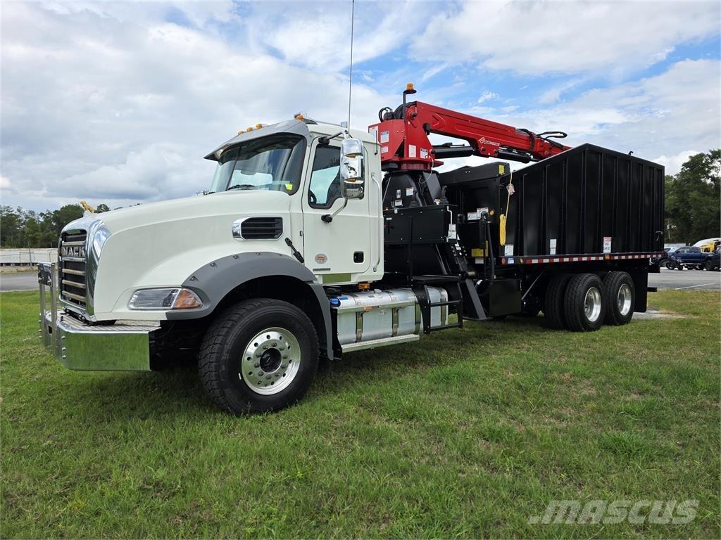 Mack GR64BR 傾卸式卡車