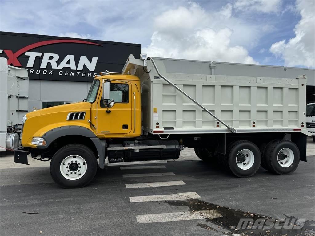 Mack GR64BRX 傾卸式卡車