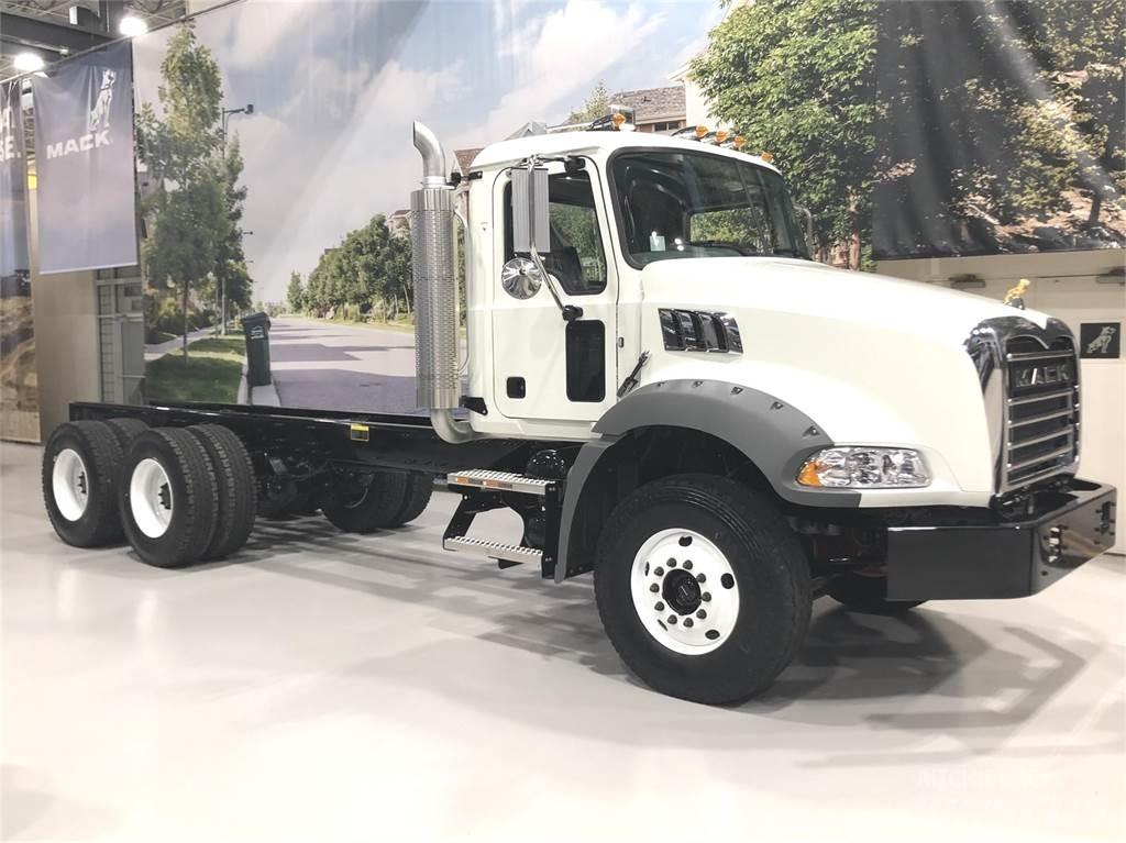 Mack GR64BX 混凝土車